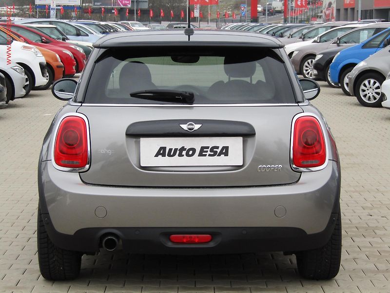 Mini Cooper (2017) 1.5i, LED, výhřev sed. - fotka 5 z 17