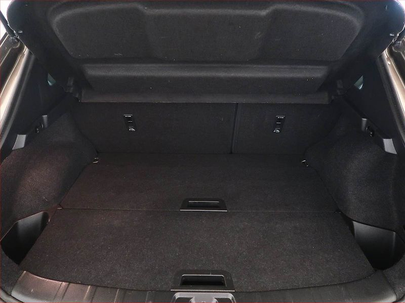 Nissan Qashqai (2016) 1.6 dCi, Serv.kniha, Navi - fotka 14 z 17