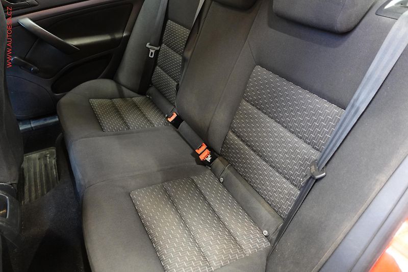 Škoda Octavia (2011) 1.2 TSi, ČR, Klima - fotka 10 z 18