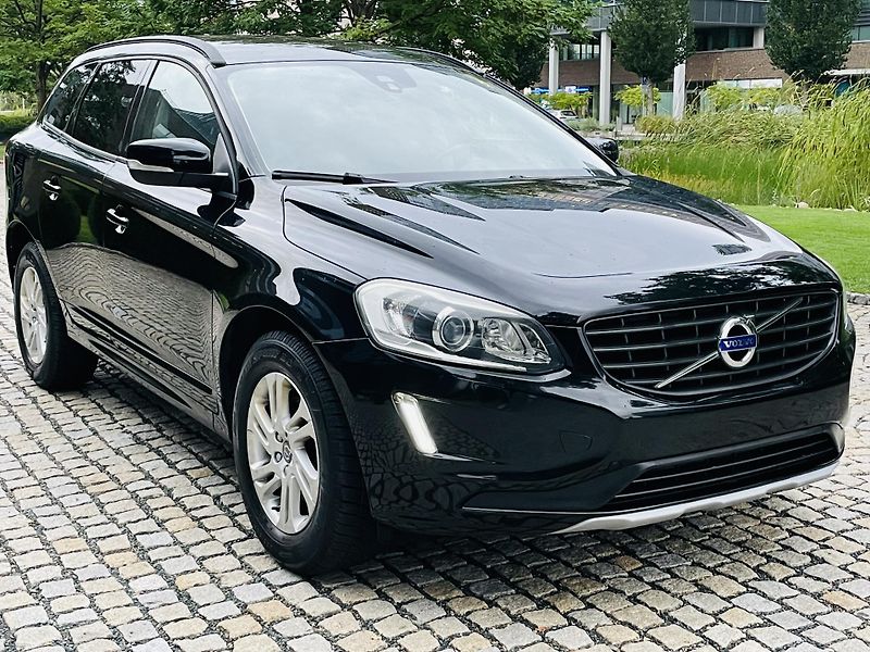 Volvo XC60 2.4D 4x4 AUT SERVISKA TAŽNÉ - fotka 9 z 43