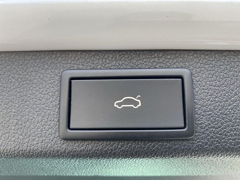 Škoda Superb (2021) Combi iV 1.4 TSI DSG Style - fotka 29 z 36