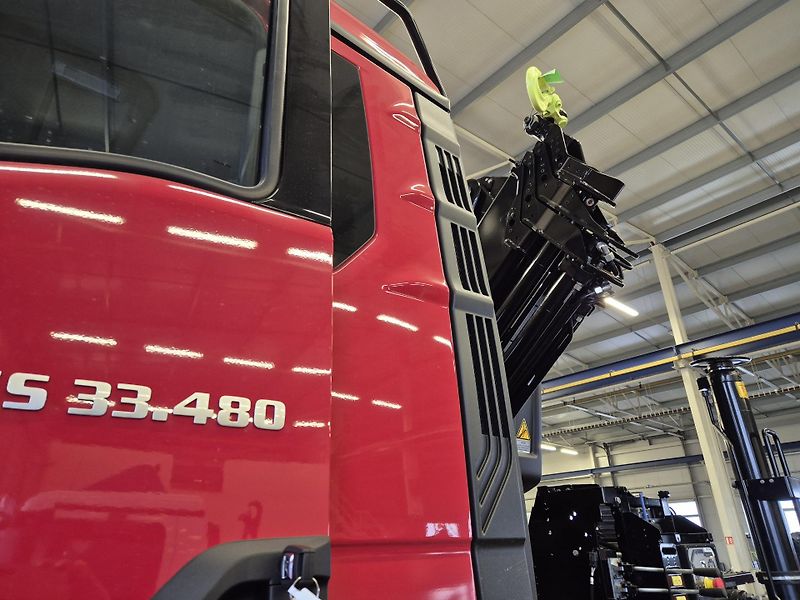 MAN TGS 33.480 6x6 VALNÍK + HIAB RUKA  - fotka 3 z 6