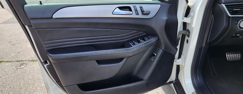 Mercedes-Benz Třídy M (2015) ML*350D*4M*20*TAŽNÉ*ADAPT*ASIS - fotka 26 z 50
