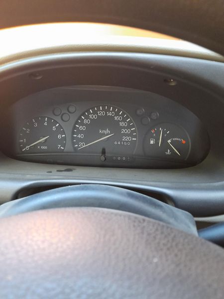 Mazda 121 (1997) - fotka 10 z 10