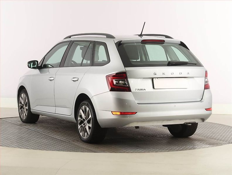 Škoda Fabia (2021) 1.0 TSI, Serv.kniha, Navi - fotka 4 z 20