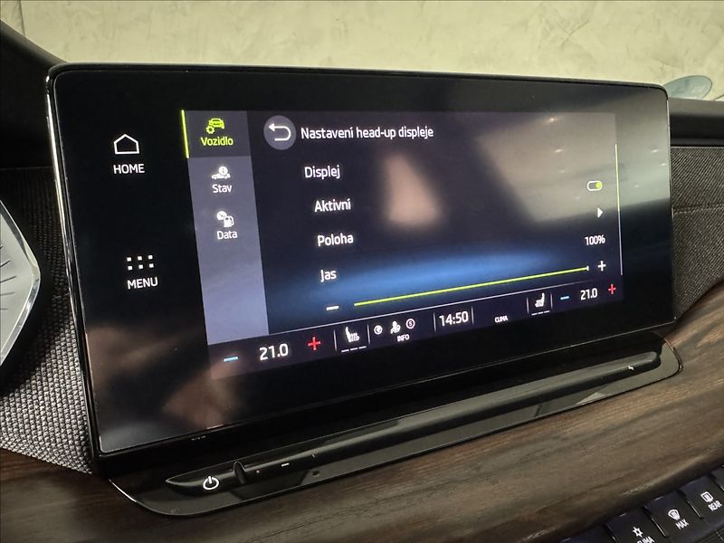 Škoda Octavia 1,5 TSi  DSG e-Tec Scout LED M - fotka 33 z 50