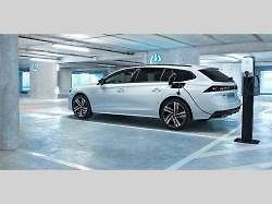 Hybridní pohon pro modely Peugeot 3008 a 508