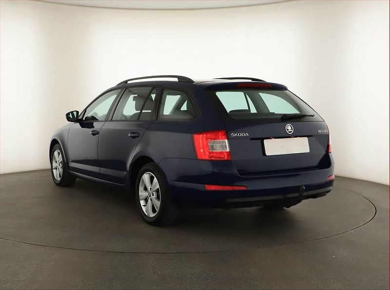 Škoda Octavia (2015) 2.0 TDI, ČR,1.maj, Tempomat - fotka 4 z 15