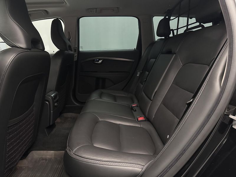 Volvo XC70 D4 AWD SUMMUM AUT        - fotka 6 z 48