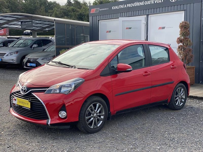 Toyota Yaris 1.33i, ČR, Active, automat - fotka 4 z 16