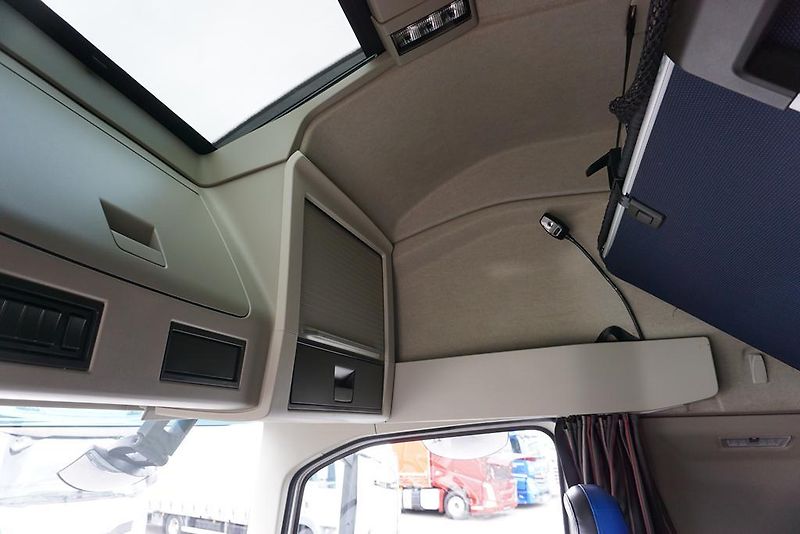 Volvo FH (2022) 460 / I – SAVE / XL / EURO 6 / - fotka 42 z 49