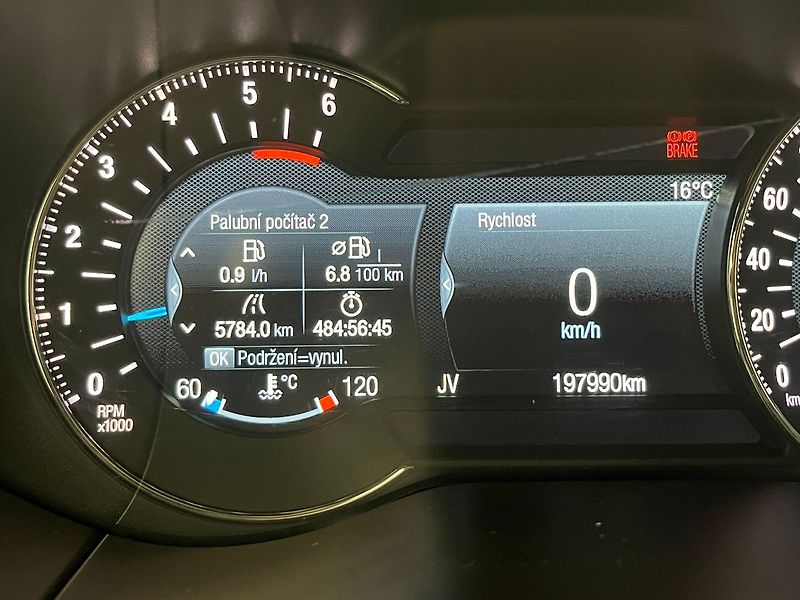Ford Galaxy 2,0 TDCi Titanium 132kw manuál - fotka 15 z 64