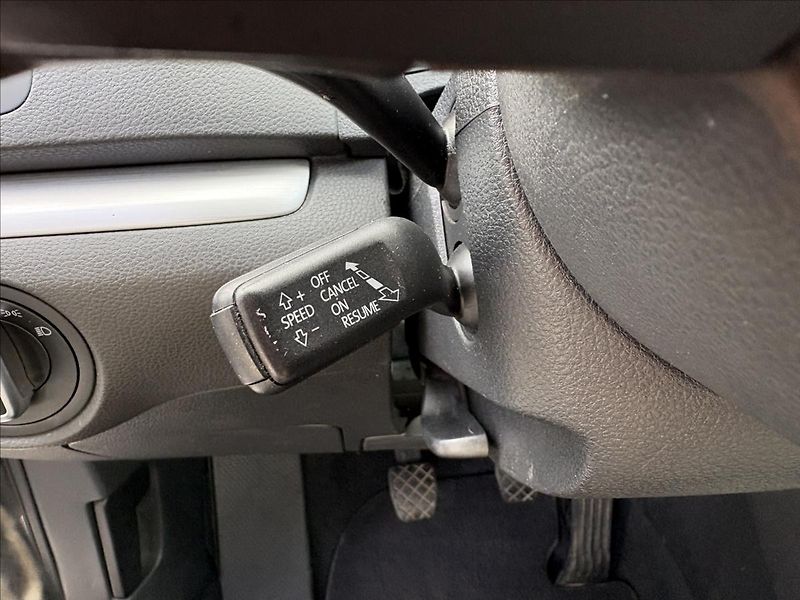 Volkswagen Sharan 2,0 TDi 103kW 7sed,Servis,2Maj - fotka 7 z 34