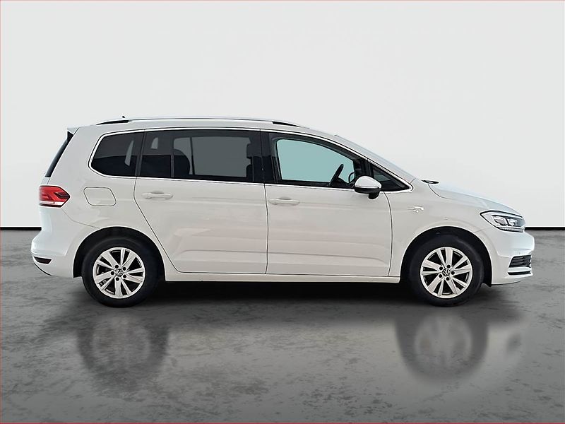Volkswagen Touran (2023) 1.5 TSI - fotka 6 z 18