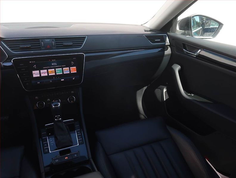 Škoda Superb (2019) Laurin&Klement 2.0 TDI - fotka 8 z 26
