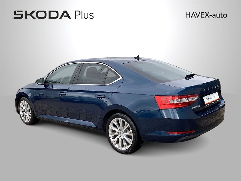 Škoda Superb (2021) 2.0 TDI DSG Style - fotka 34 z 35