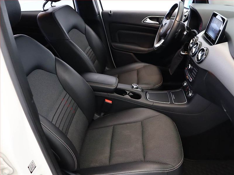 Mercedes-Benz Třídy B (2015) B 200 CDI 4MATIC, 4X4 - fotka 7 z 15