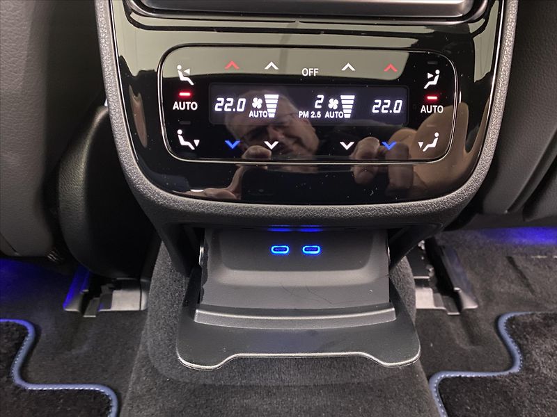 Mercedes-Benz EQS 53 4MATIC+ AMG 118 kWh - fotka 19 z 24