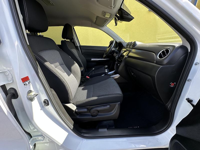 Suzuki Vitara (2022) HYBRID 1.4/95kW *4x2* ČR  - fotka 17 z 39