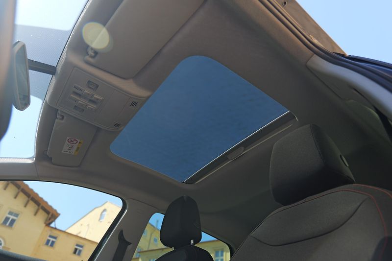 Seat Ibiza FR TSI DSG Panorama Kamera LED - fotka 17 z 35