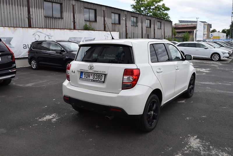 Toyota Urban Cruiser (2011) 1.4 66kw D4D AWD SOL-HIGH - fotka 7 z 40