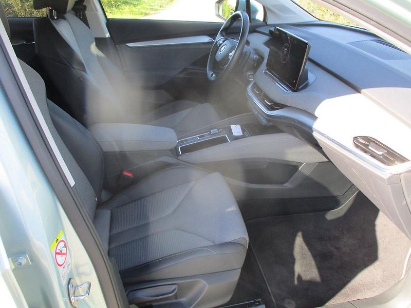 Škoda Enyaq 60 iV TEP.ČERPADLO*MODEL 22 - fotka 29 z 63