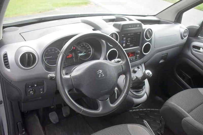 Peugeot Partner byl čtyři roky starý a najel 84 000 kilometrů