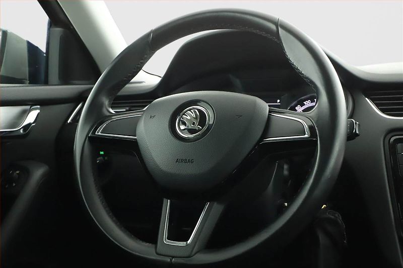 Škoda Octavia (2017) Ambition 1.6 TDI, Automat - fotka 15 z 18
