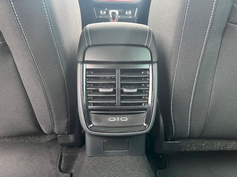 Škoda Kamiq (2026) Monte Carlo 1.0 TSI DSG - fotka 30 z 34