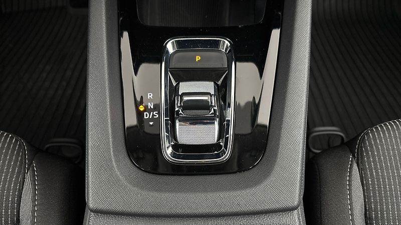 Škoda Octavia 2.0 TDI DSG Ambition - fotka 22 z 24