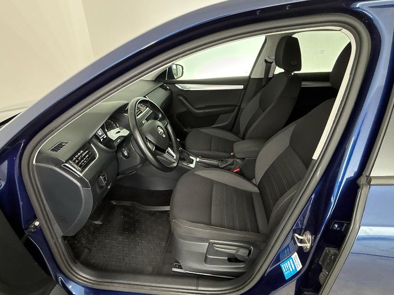Škoda Octavia Ambition DSG - fotka 7 z 27
