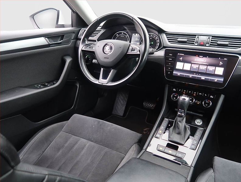 Škoda Superb (2018) 2.0 TDI, 4X4, Automat, Kůže - fotka 7 z 24