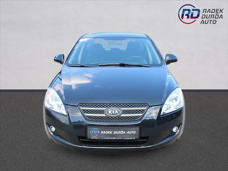 Kia Ceed 1,6 CRDi  NOVÉ V ČR,1.MAJITEL - fotka 2 z 21