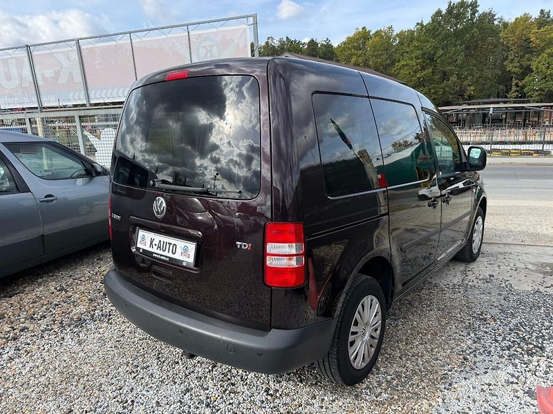 Volkswagen Caddy (2013) 1.6TDi 75kW *DSG*Tažné*Servis* - fotka 4 z 21