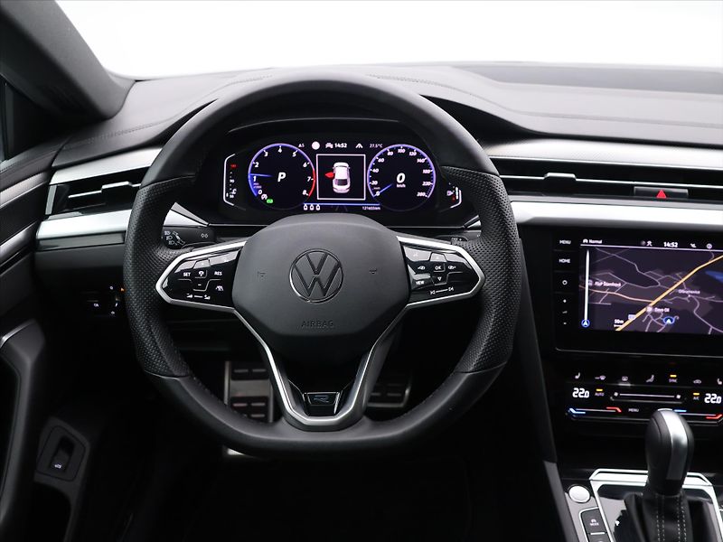 Volkswagen Arteon 2,0 TSI 206kW 4Motion DSG R-Li - fotka 17 z 32