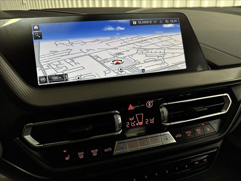 BMW Řada 1 120i M Sport Virtual Pano LED - fotka 20 z 47