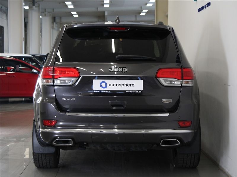 Jeep Grand Cherokee 3,0 V6 CRD 184kW Summit 62tkm! - fotka 4 z 26