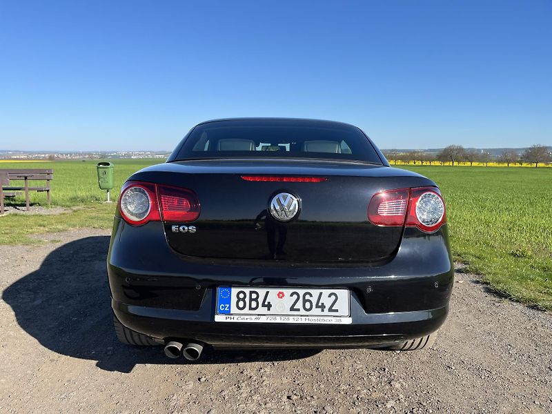 Volkswagen EOS (2007) 3,2 V6 - fotka 6 z 32