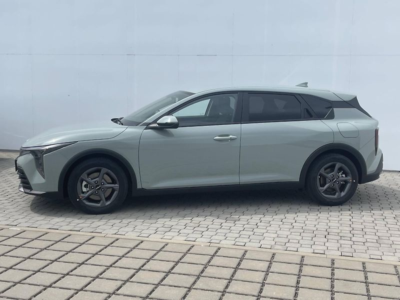 Kia K4 (2026) EXCLUSIVE 7DCT 1,6 T-GDi - fotka 3 z 6