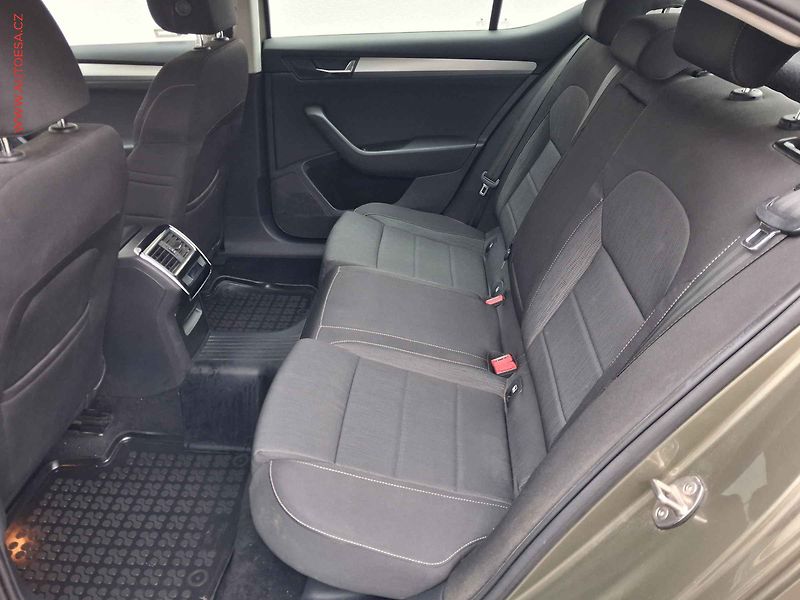 Škoda Superb (2016) 1.4TSI, 1.maj,ČR, Ambition - fotka 10 z 17