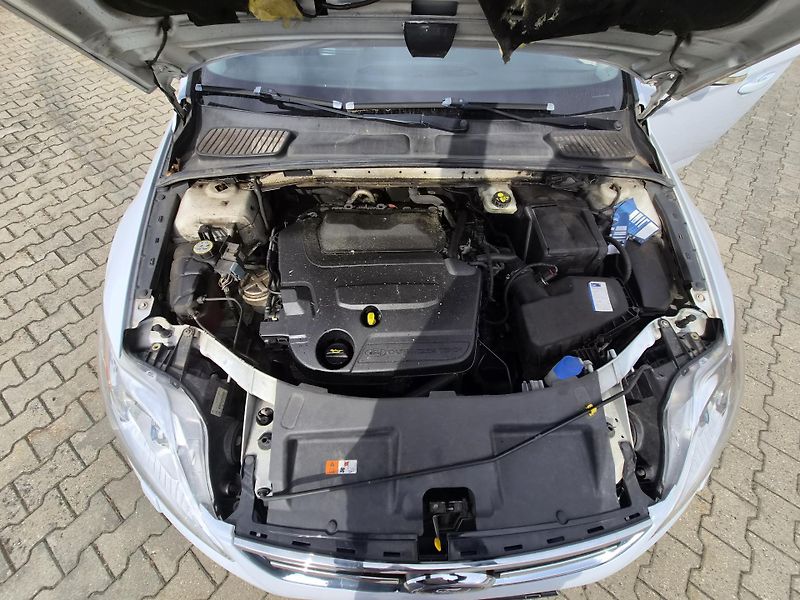 Ford Mondeo (2013) 2,0 TDCi - fotka 9 z 11