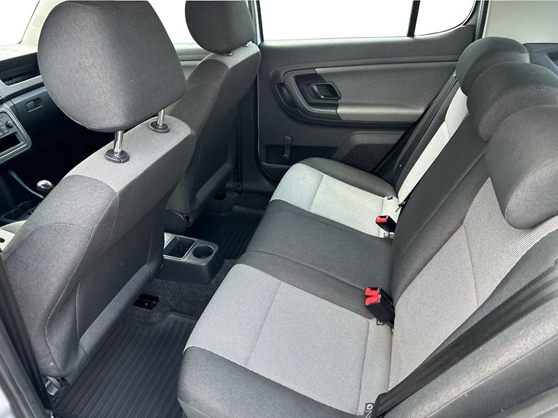 Škoda Fabia 1.2 TSI - fotka 12 z 17