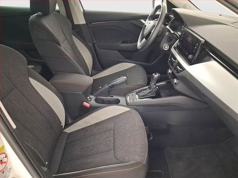 Škoda Kamiq (2019) 1.0 TSI, Automat, Tempomat - fotka 9 z 20