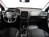 Peugeot 2008 (2017) 1.2 PT, 2.maj,ČR, servis - náhled 8