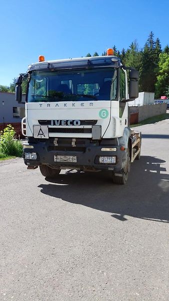 Iveco Trakker (2010) 410 kontejner - fotka 4 z 14