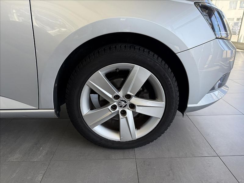 Škoda Fabia 1,2   TSI,JOY,1.MAJ,SERVISKA - fotka 26 z 26