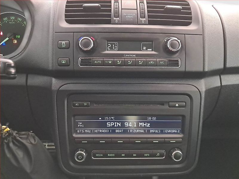 Škoda Roomster (2014) Scout 1.2 TSI, Automat - fotka 12 z 16