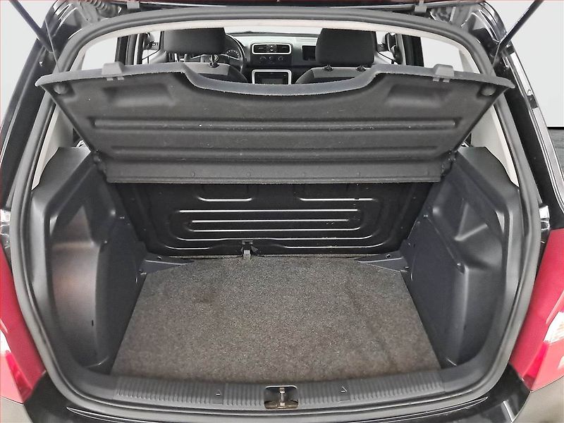 Škoda Fabia (2009) 1.2, nová STK, jezdí dobře - fotka 14 z 15