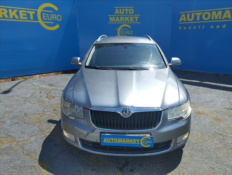 Škoda Superb 2,0 TDi 125 KW DSG - fotka 2 z 16
