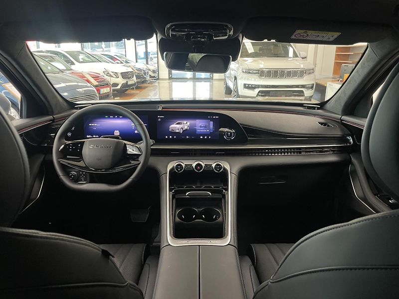 Omoda 9 (2025) Omoda 9 PHEV Premium  - fotka 25 z 56